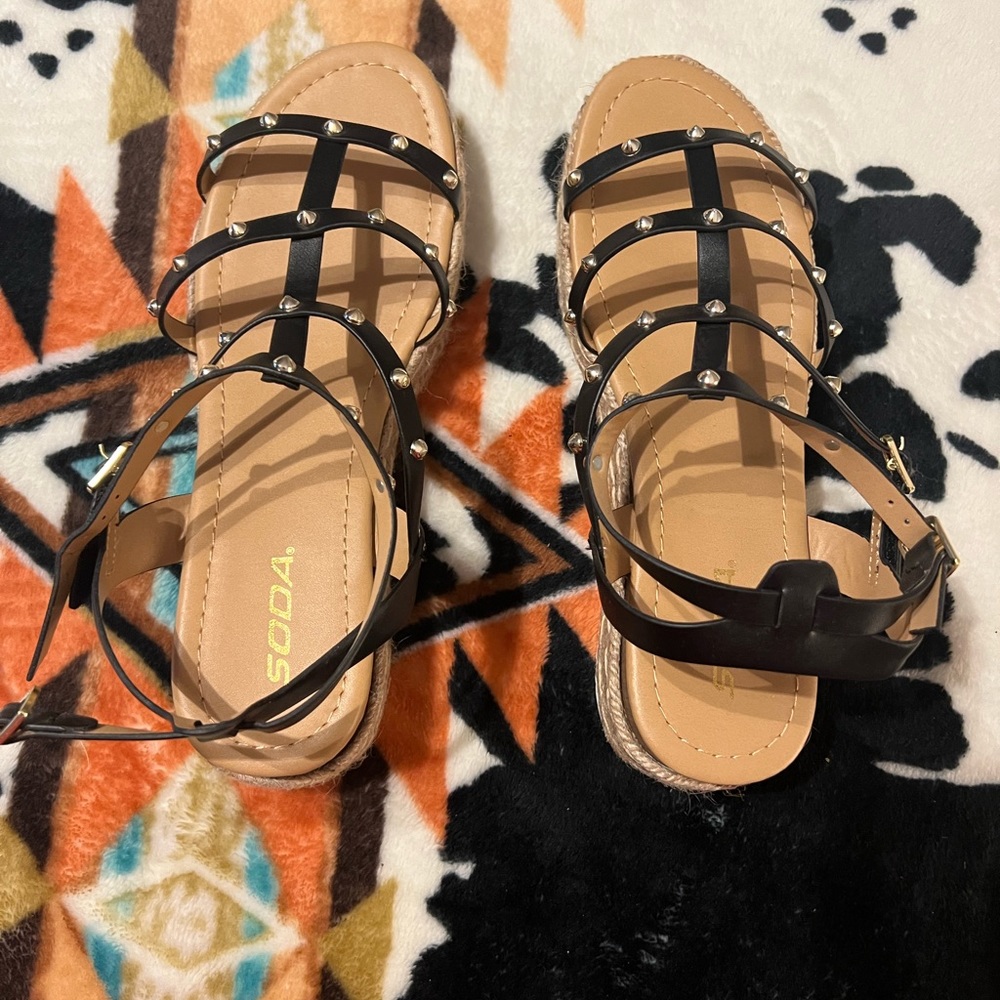 Women’s Sandals